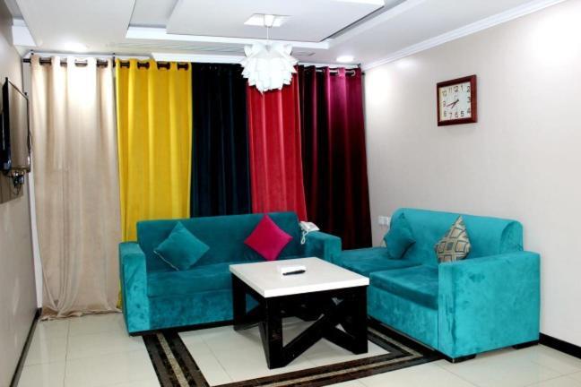 اصاله الشروق للأجنحه الفندقيه Al Khobar Esterno foto