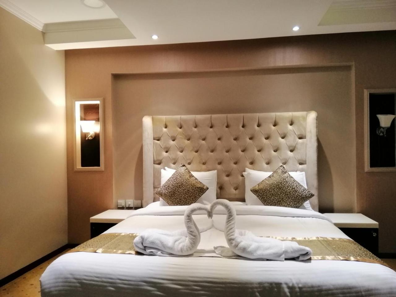 اصاله الشروق للأجنحه الفندقيه Al Khobar Esterno foto