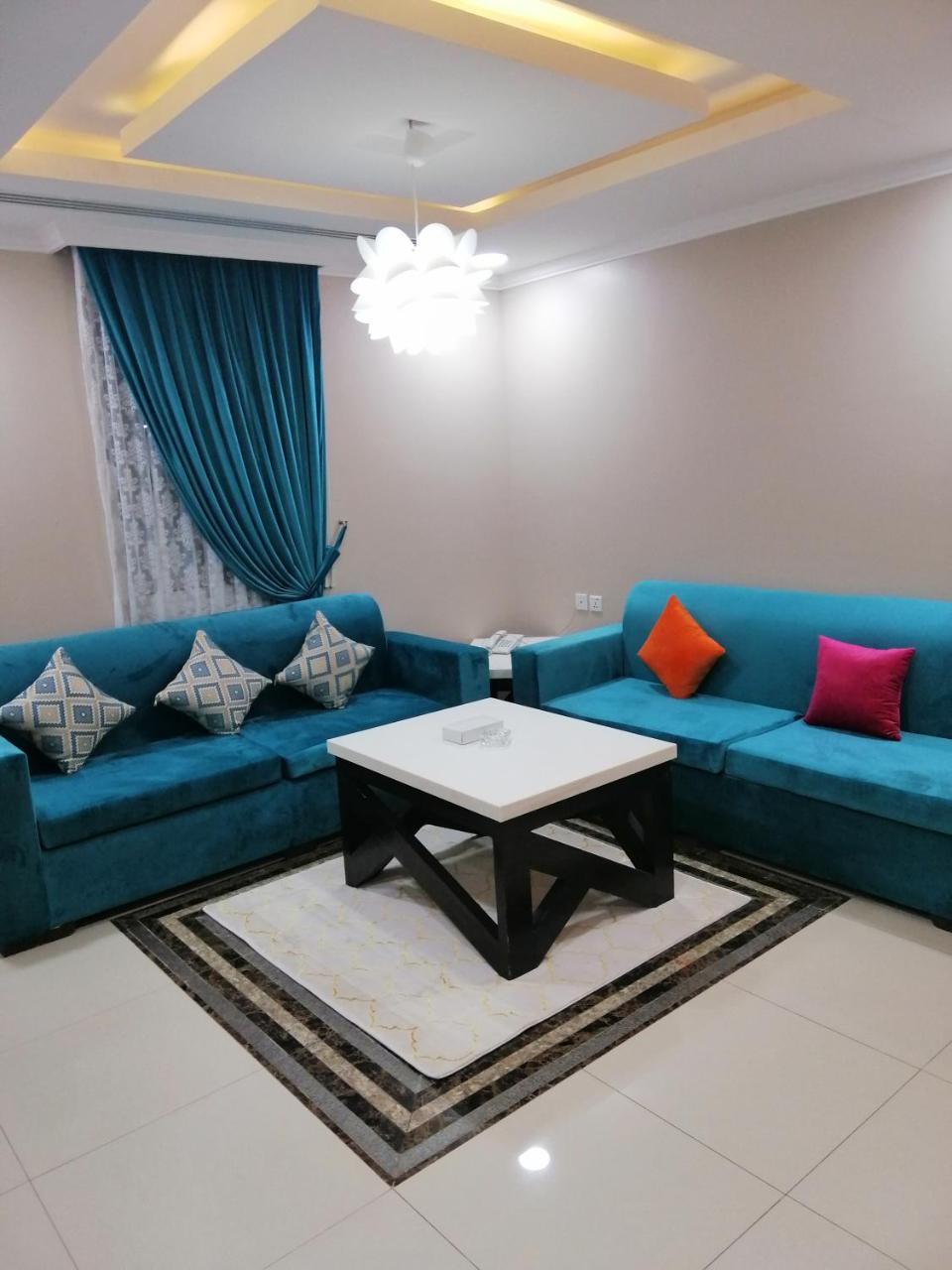 اصاله الشروق للأجنحه الفندقيه Al Khobar Esterno foto